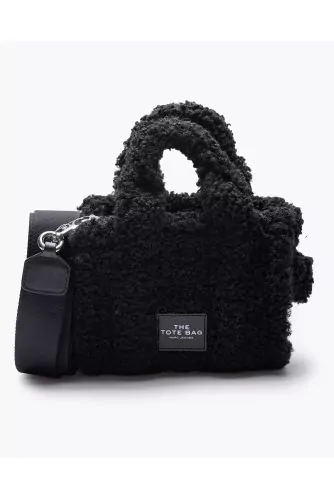 Teddy Tote Micro - Sac en textile duveteux et étiquette en cuir