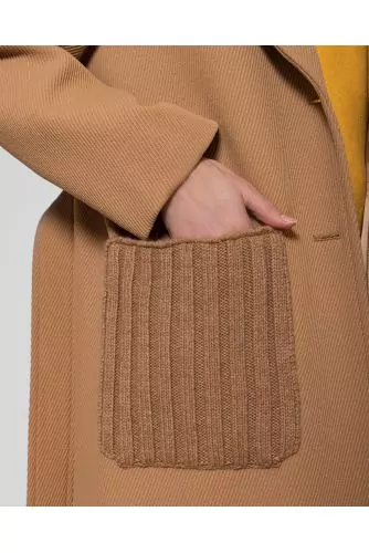 Manteau en laine et polyester avec grand col