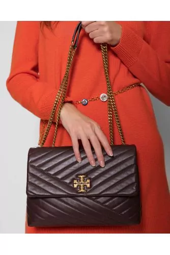 Kira - Quilted leather bag with chain