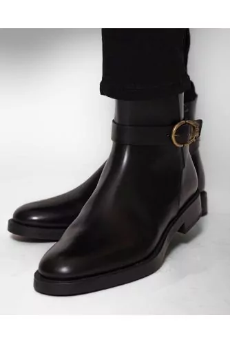 Jodhpur - Leather boots with lion buckle flange