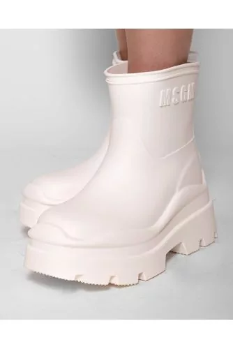 Rubber low boots made of one piece 45