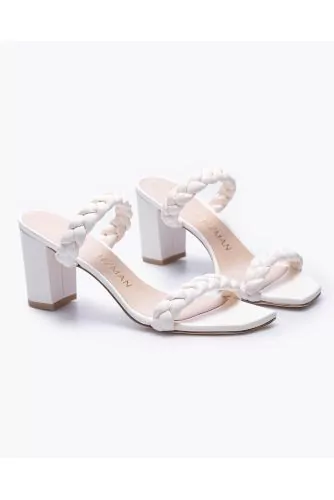 Mule Stuart Weitzman blanc, 2 bandes tressées, talon 75, semelle cuir