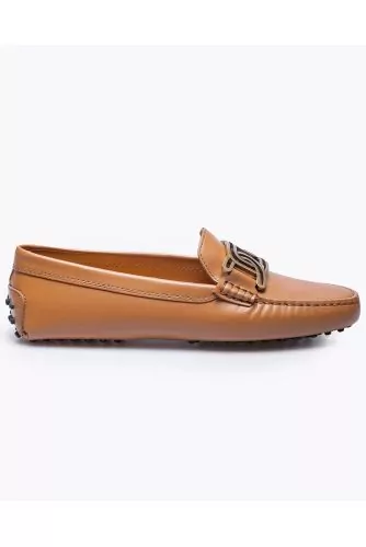 Gommino - Leather loafers with metal links and stitched top