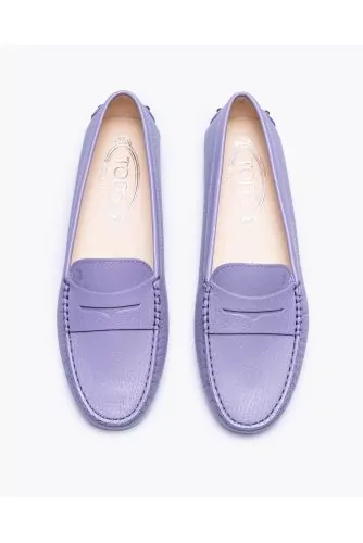 Gommino - Leather loafers with tab and stitched top