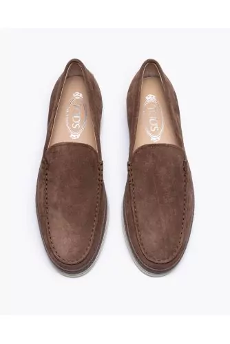 Split leather moccasins with smooth upper and stitched top