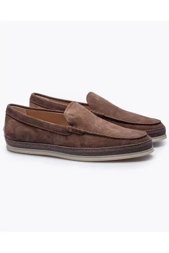 Split leather moccasins with smooth upper and stitched top