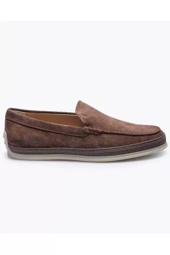 Split leather moccasins with smooth upper and stitched top