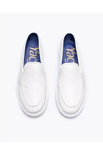 Soft grained leather moccasins with smooth upper and stitched top