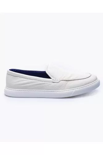 Soft grained leather moccasins with smooth upper and stitched top