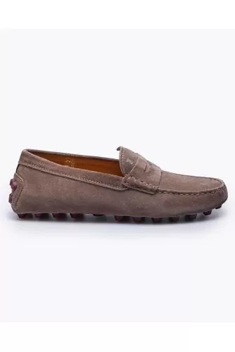 Gommino Macro - Split leather moccasins with decorative tab and stitched upper