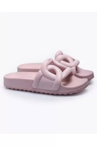 Flat plastic mules with large links