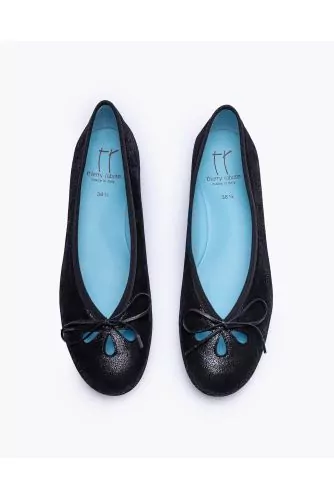 Nappa leather ballerinas with petal cutouts and bow