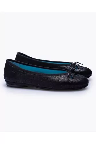 Nappa leather ballerinas with petal cutouts and bow