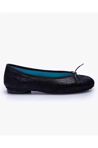 Nappa leather ballerinas with petal cutouts and bow