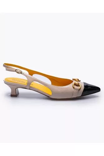 Patent nappa leather cut-shoes with attached toe and back strap 30