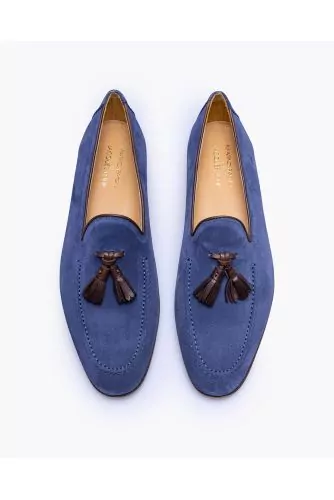 Split leather slip-ons with tassels and topstitched upper