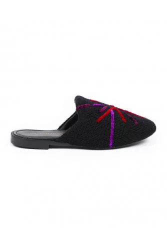 Outdoor flat mule "Avec Modération" black with multicolor design for women