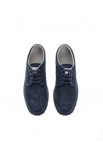 "Traditionnal" Leather low-top sneakers with laces