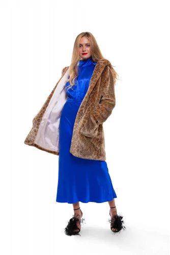 Fake fur coat with leopard print