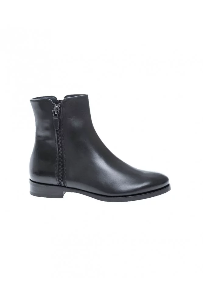 Boots en cuir avec fermeture éclair 20