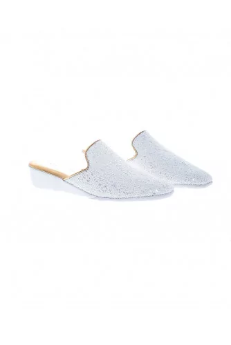 Pearled tissue indoor mules closed-toes 30