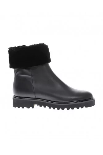 Leather boots with sheepskin setback