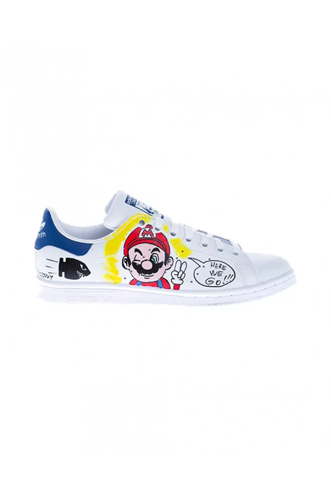 Mario by Debsy - Customized Stan Smith sneakers with blue buttresss, for women