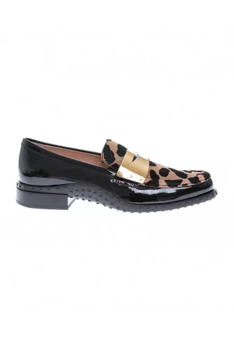 Patent leather moccasins with metallic penny strap et leopard print