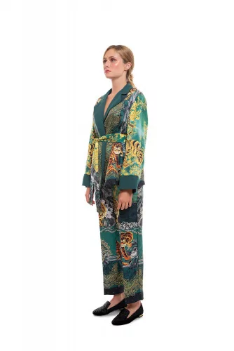 Silk suit with Tiger print