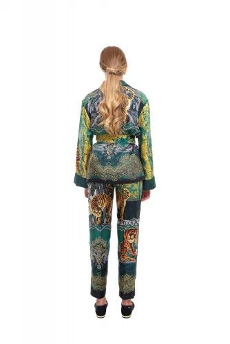 Silk suit with Tiger print