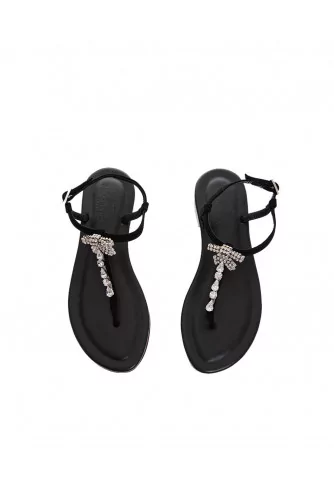 Suede toe thong sandals with stones 15