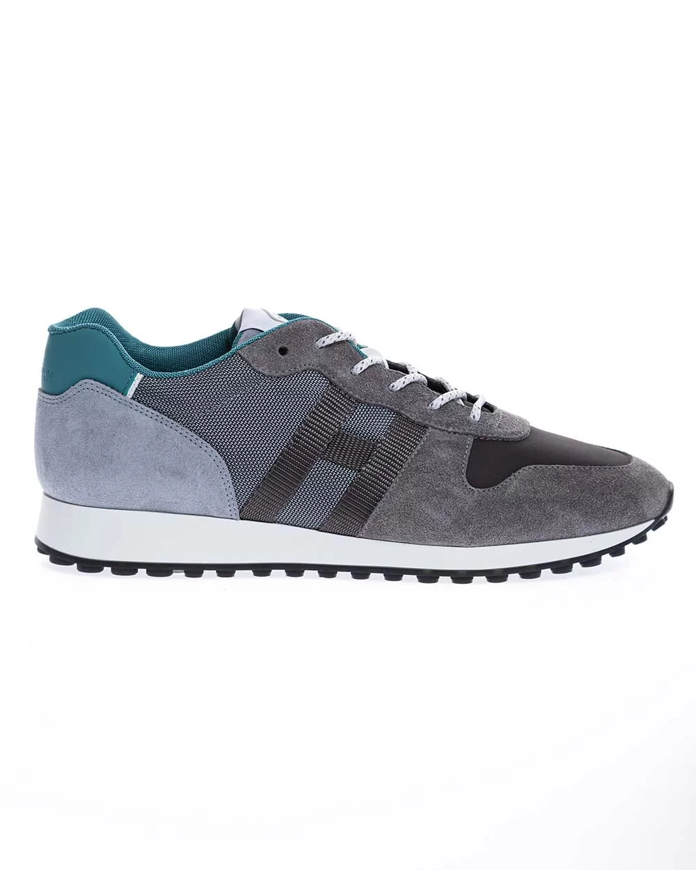 H429 - Baskets en cuir et croûte